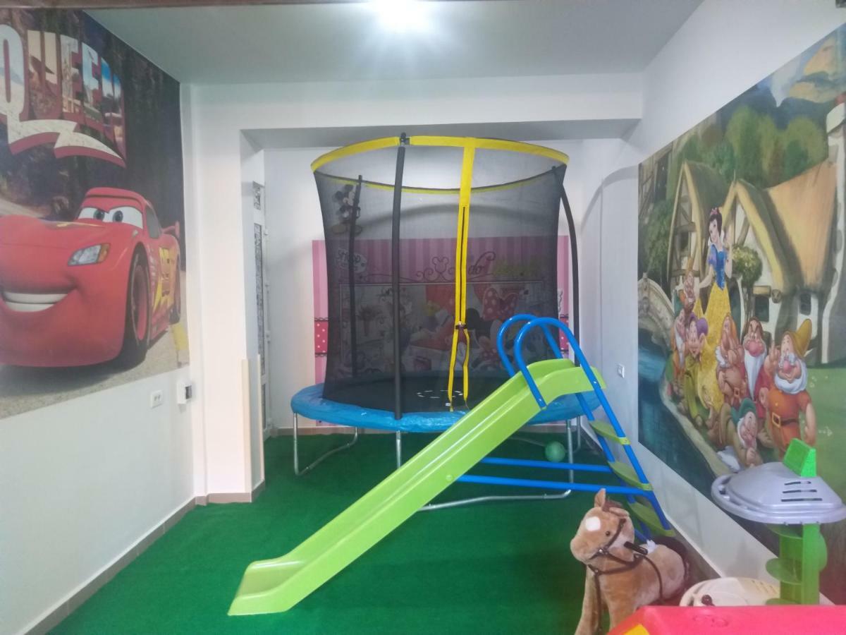 Gabizz Apartments 康斯坦察 外观 照片